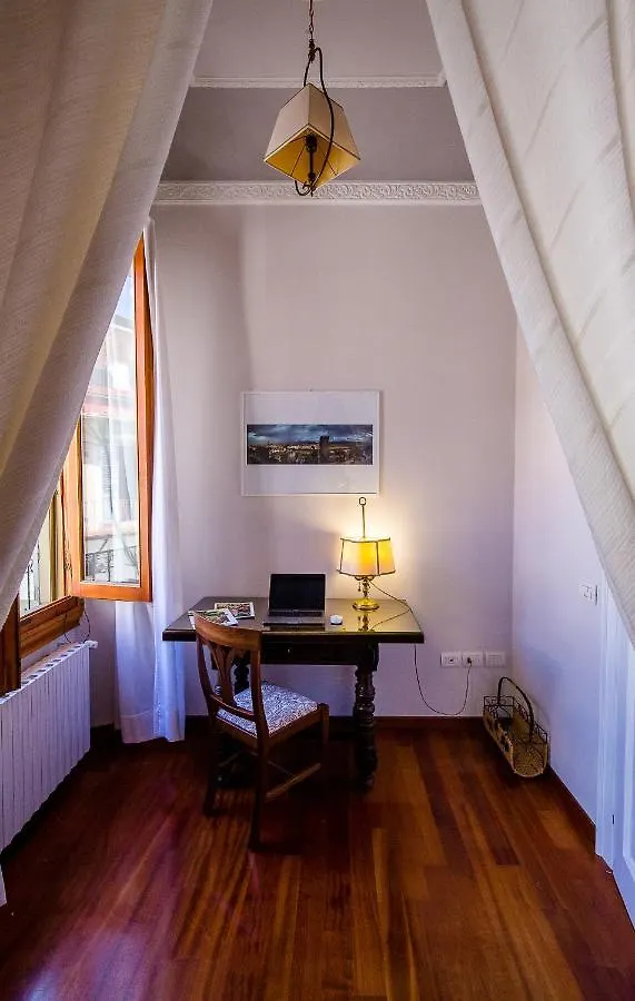 Appartamento Acacia Firenze -Tulipano Italia